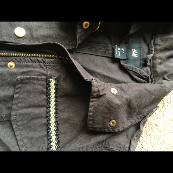 H&M military-style brown canvas jacket. - Picture 2 of 5